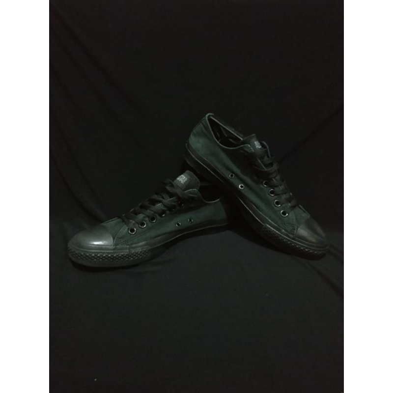 Sepatu Second / Sepatu Bekas Converse CT Low Full Black - Size : 43 - Insole : 28 cm / casual / snea