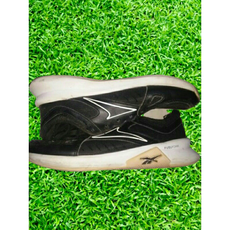 Sepatu Sport Reebok Original UNISEX Tali Hitam