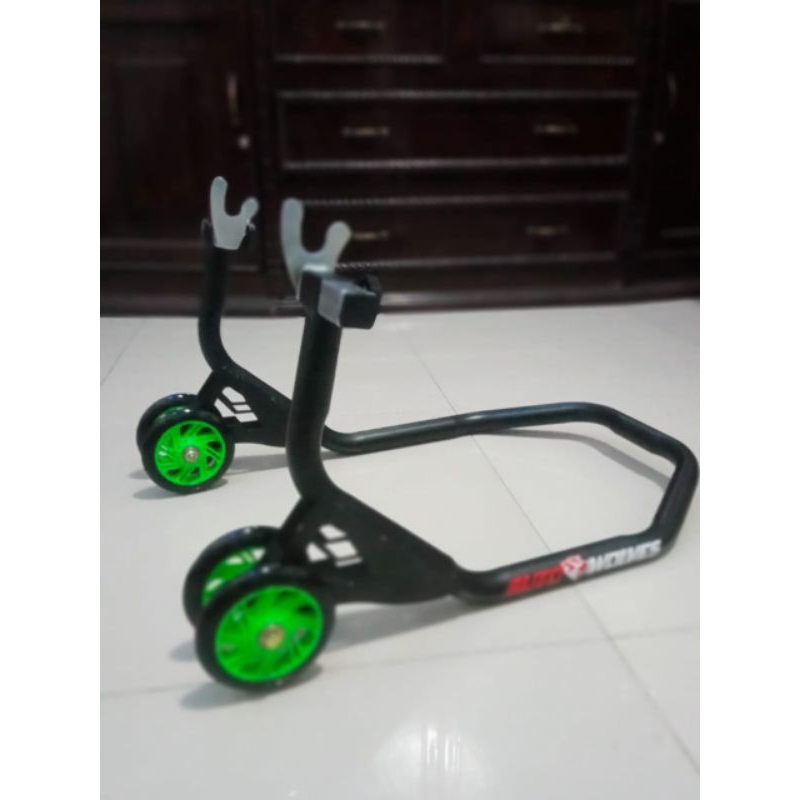 Paddock pedok padock motor ninja cbr r15 gsx paddock belakang