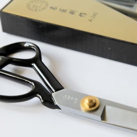 

KODE G39C Gunting kertaskain baja SUPER HIGH QUALITY AAA Shears 9112