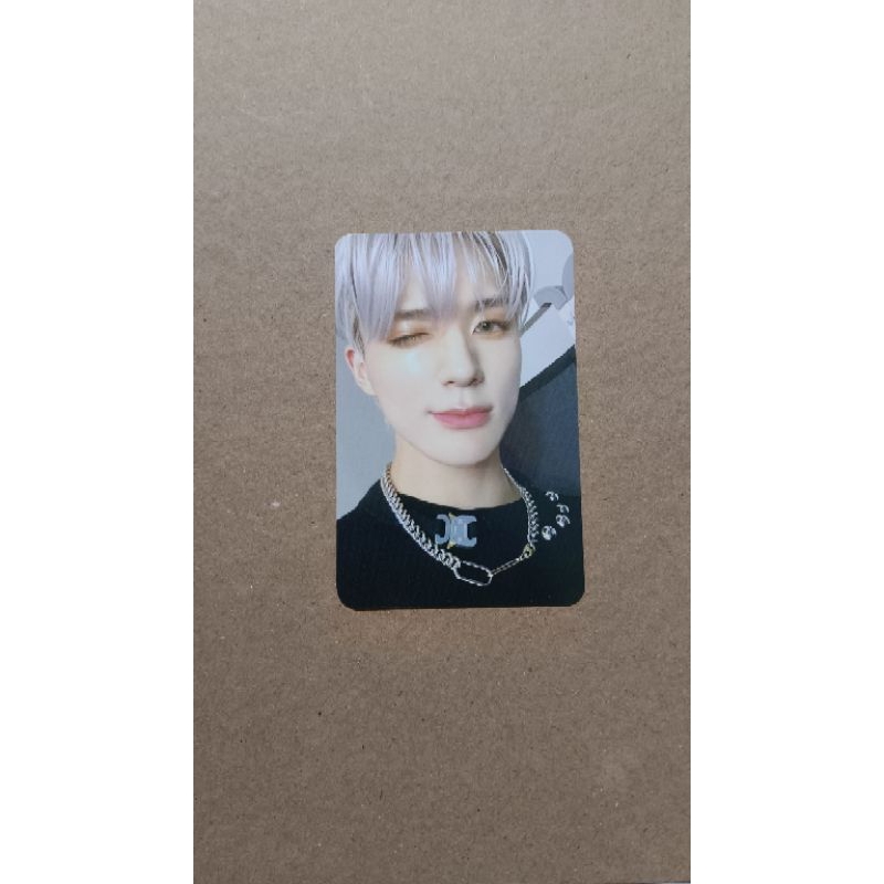 photocard official jeno nct dream season greeting 2024 wink polaroid konsep
