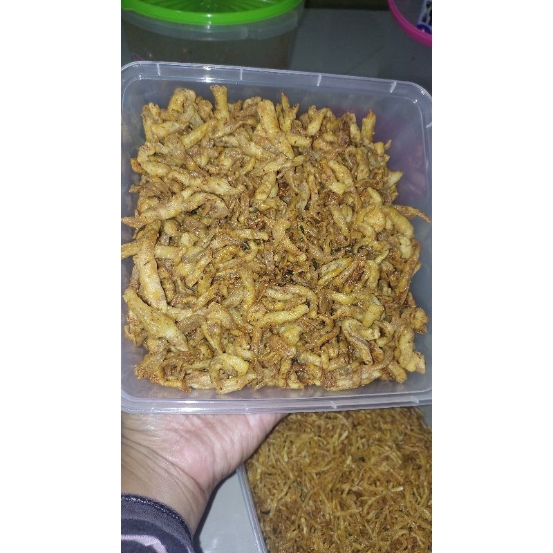 

JAMUR CRISPY PEDAS DAUN JERUK 1KG