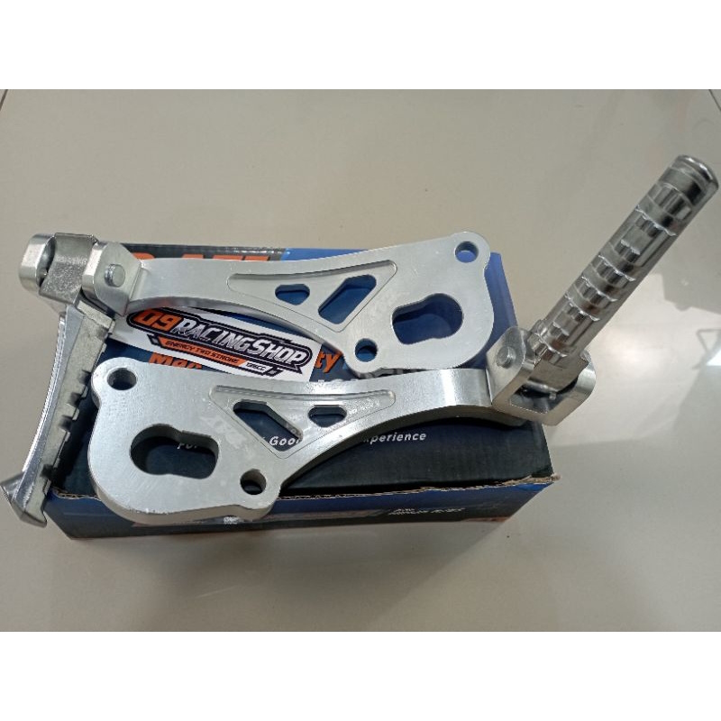 Postep Belakang Ninja R/SS Jumbo belakang  Pijakan Kaki