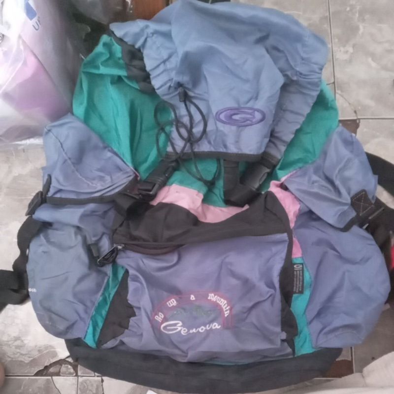 ransel gunung genova