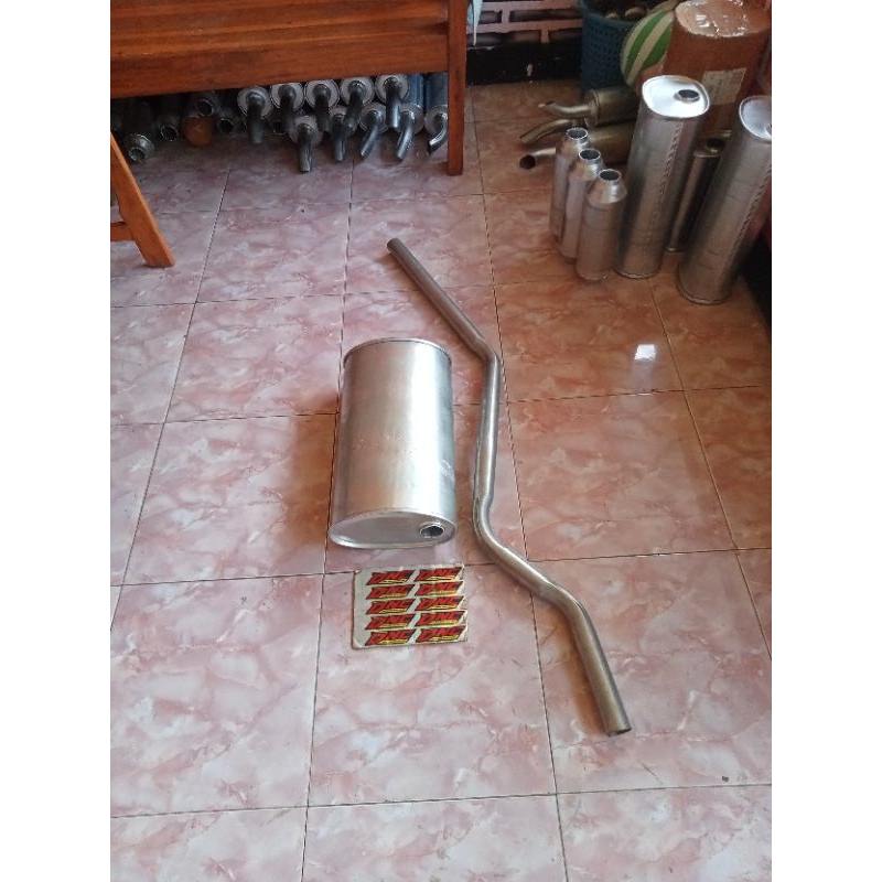 Satu Paket Tabung Standar Knalpot Dan Pipa Bagian belakang Mobil L300 Solar