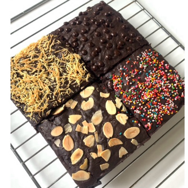 

FUDGY BROWNIES ENAK PREMIUM 20x20
