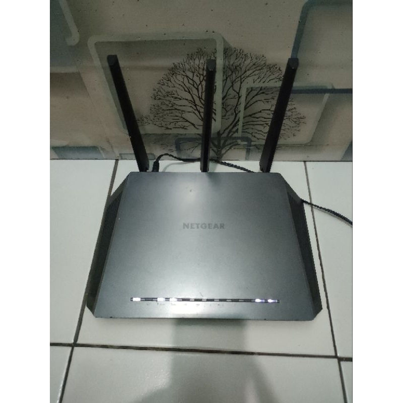 NETGEAR NIGHTHAWK MODEL:R7000 AC1900 SMART WIFI ROUTER SECOND NORMAL