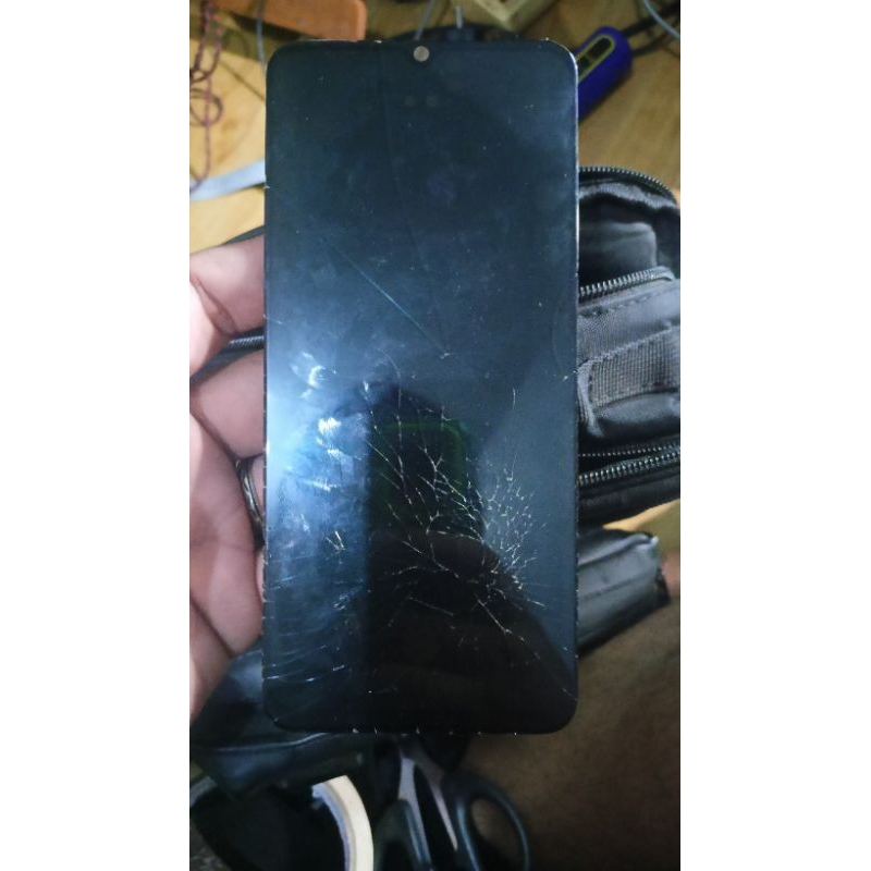 LCD Vivo V21 copotan kinus retak aja