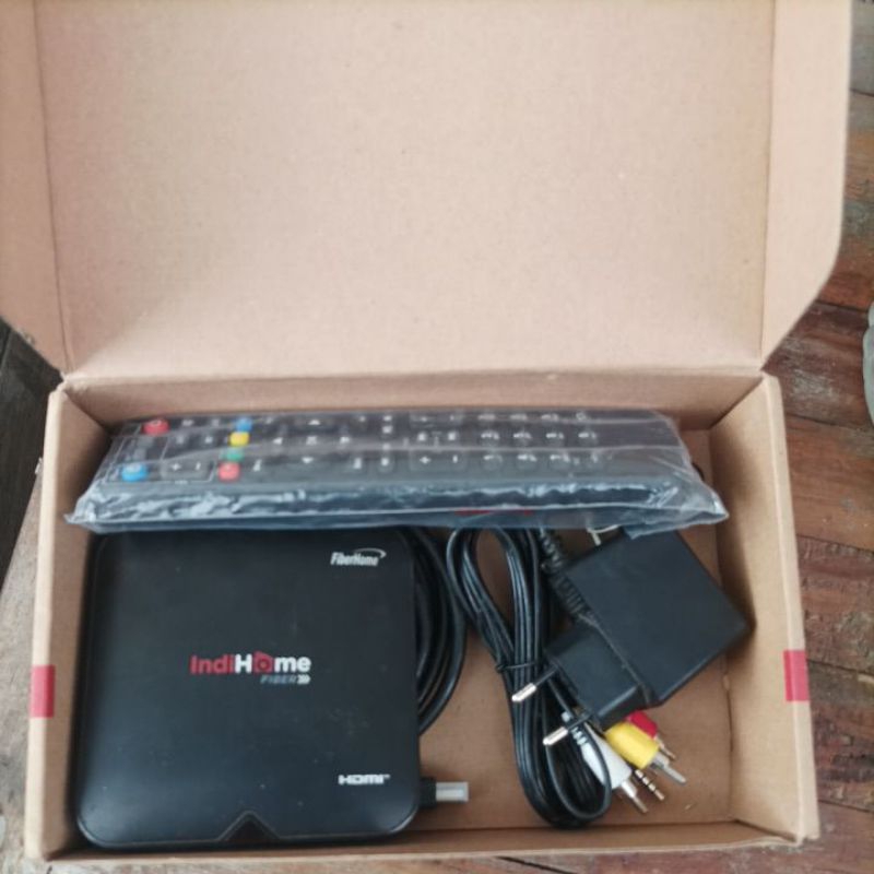 STB HG680P Fullset Bekas Openwrt