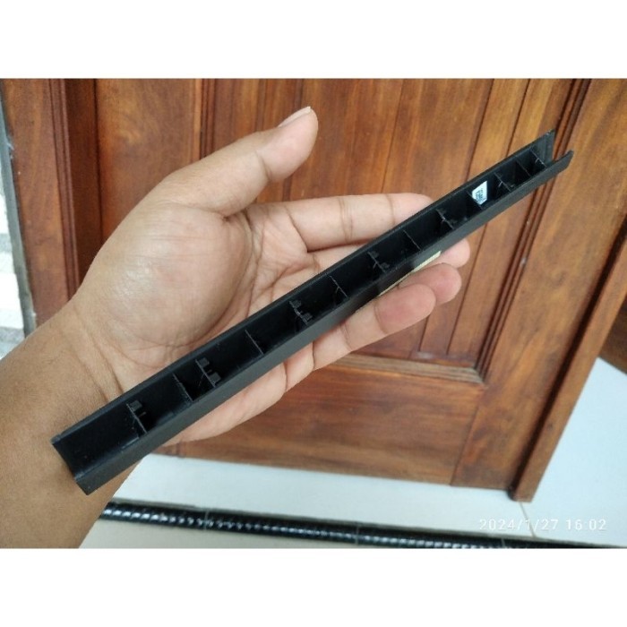 cover tutup engsel laptop Lenovo Ideapad 130-14AST 130 14AST