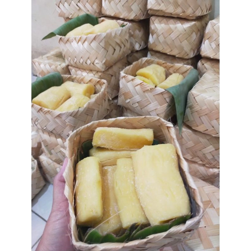 

Tape singkong madu manis