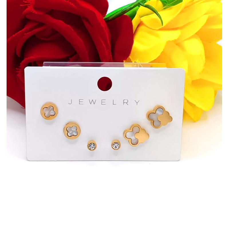 Anting clover set 3 permata Titanium anting wanita
