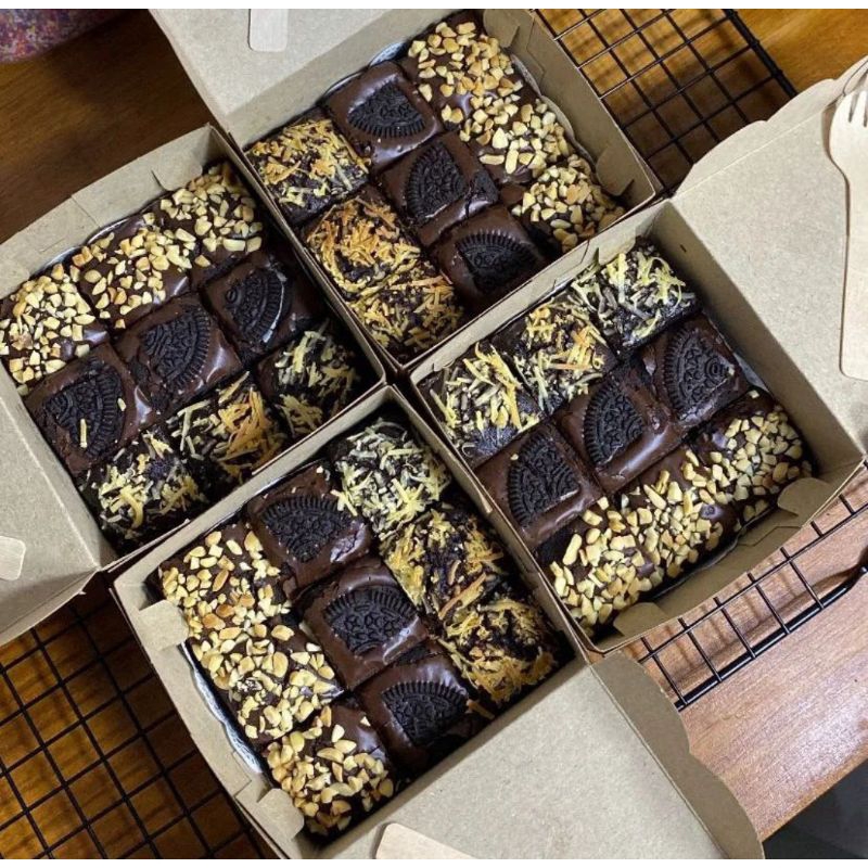 

Fudgy Brownies Small Size 10x10