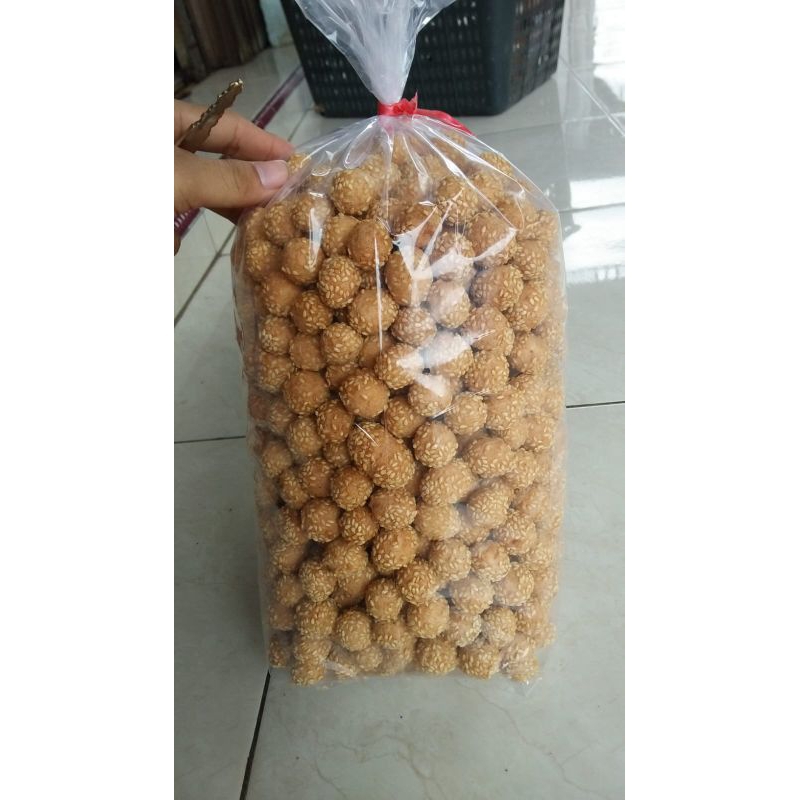 

1KG KUE CIPUT KECIPUT WIJEN MANIS GURIH