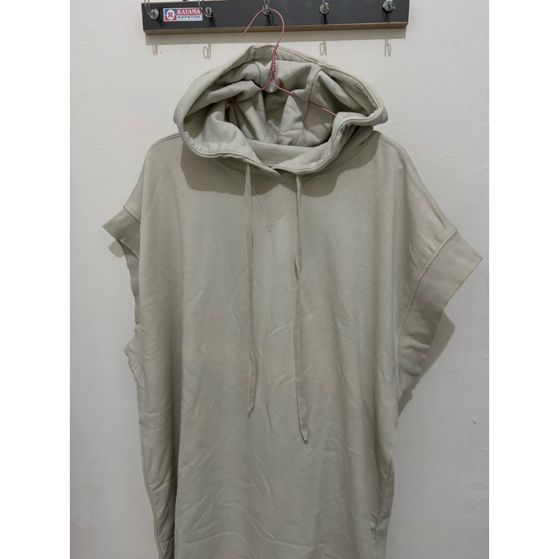 Preloved DRESS HOODIE ZARA ORIGINAL