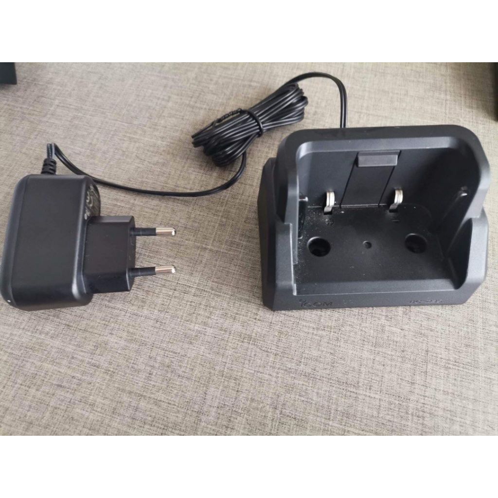 Charger ICOM IC-M37 Cajer Icom ICM37 HT Casan BC235 ICOM M37 HT BC-235 Charger ICOM IC-M37 Cajer Ico