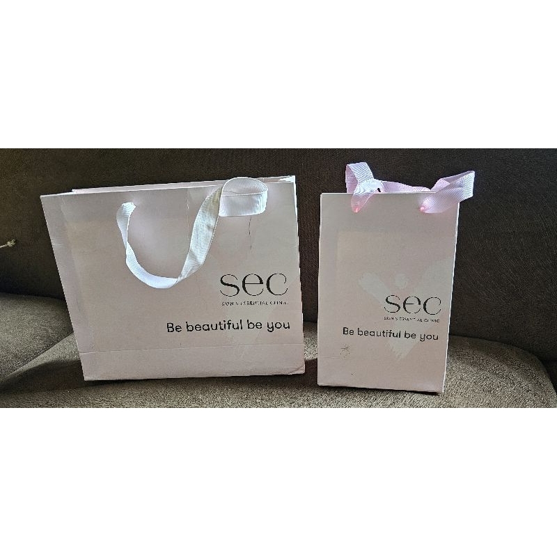 

paper bag SEC skin care