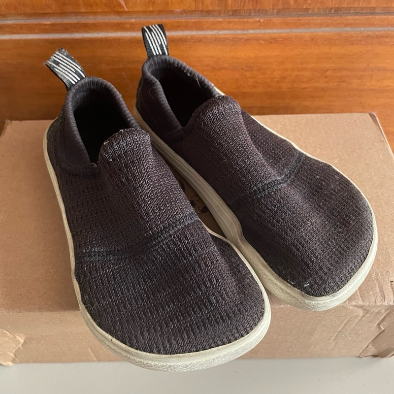 PYOPP PRELOVED Poro Badii Tapak Barefoot Shoes sandal sepatu pyopp second