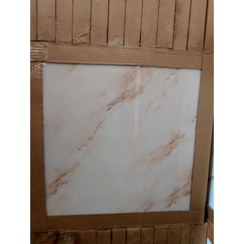 Keramik Lantai UNO UK 50x50