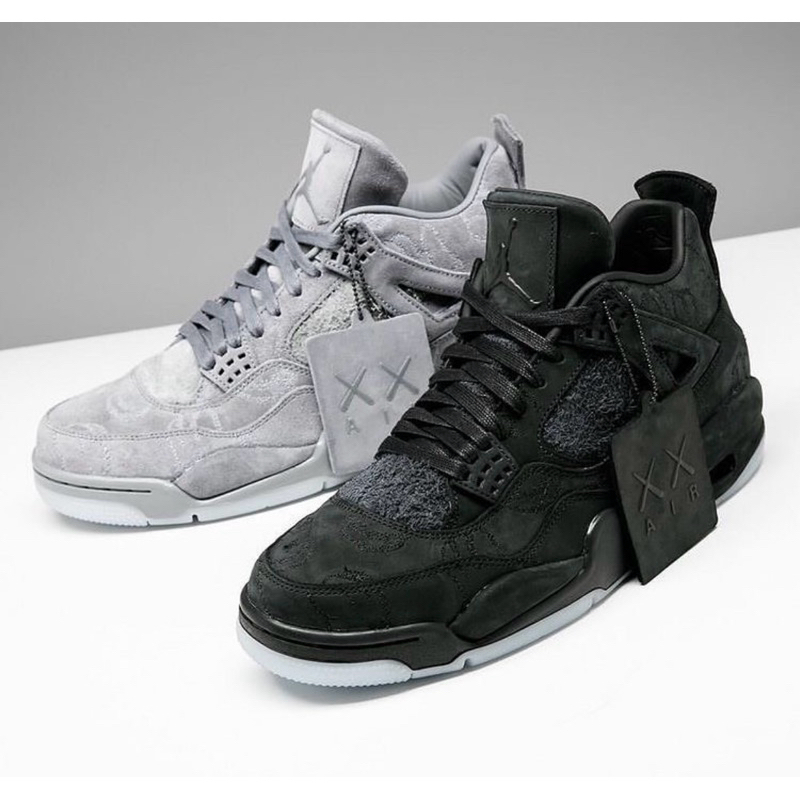 Sepatu Air Jordan 4 Kaws