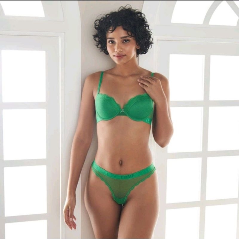 Set Pakaian Dalam Wanita