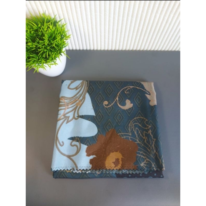 [PRELOVED] Jilbab segiempat/jilbab motif/jilbab segiempat motif/jilbab azara