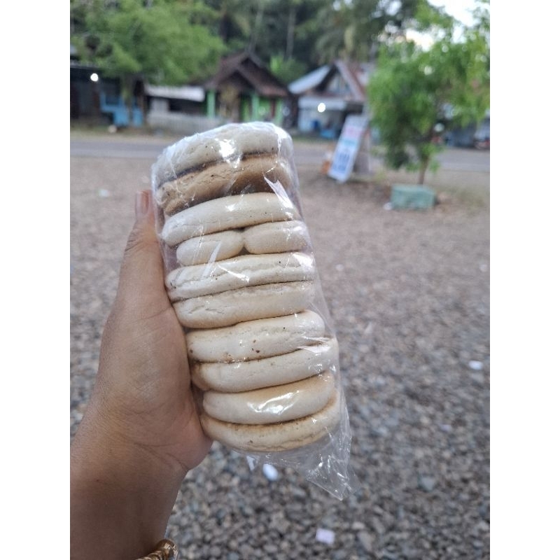 

Kue Samprot Susu / Wadai Galang Manalagi Merk Delima