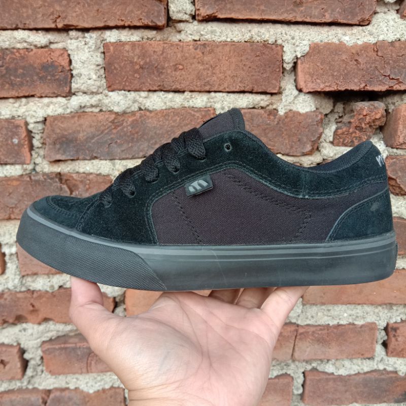 sepatu motix america kasual shoes