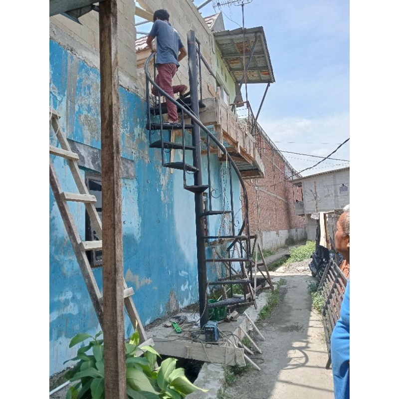 TANGGA PUTAR/TANGGA BULET BESI