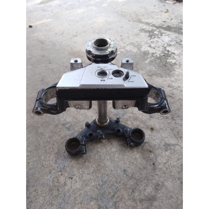 segitiga T megapro primus