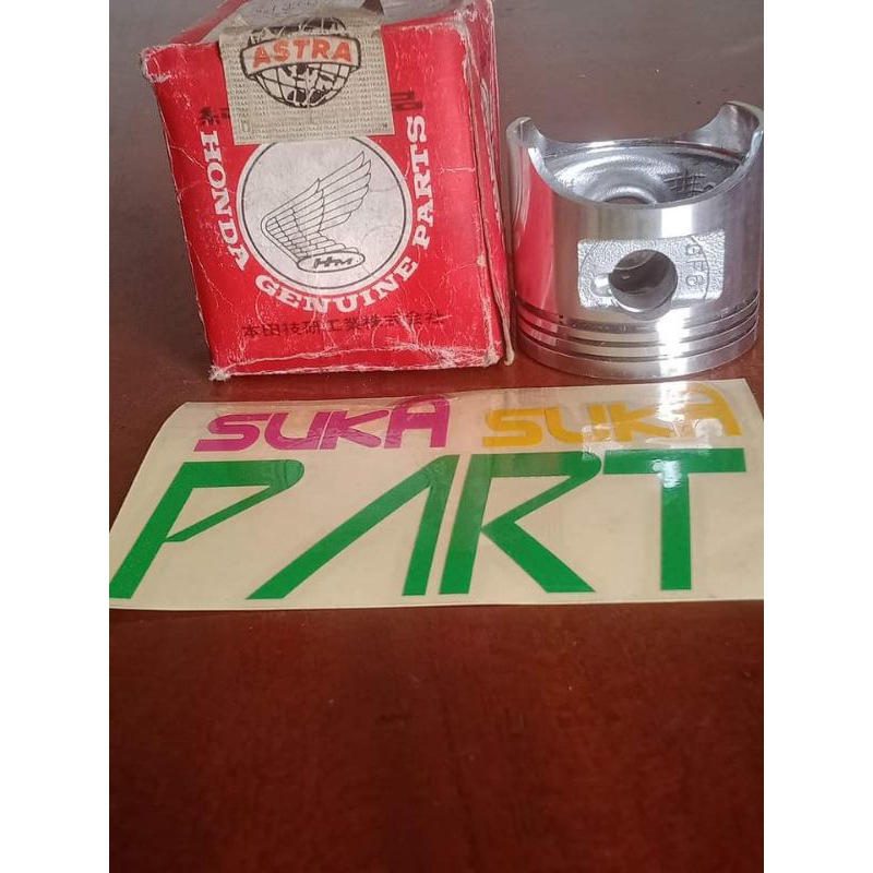 PISTON ONLY ORIGINAL HONDA 13105-GF6-305 WIN100 GF6 Oversize 100  NOS JAPAN