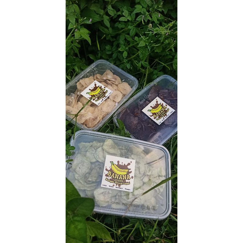 

PAKET 3 BOX 3 RASA (600 gram) KERIPIK PISANG LUMER