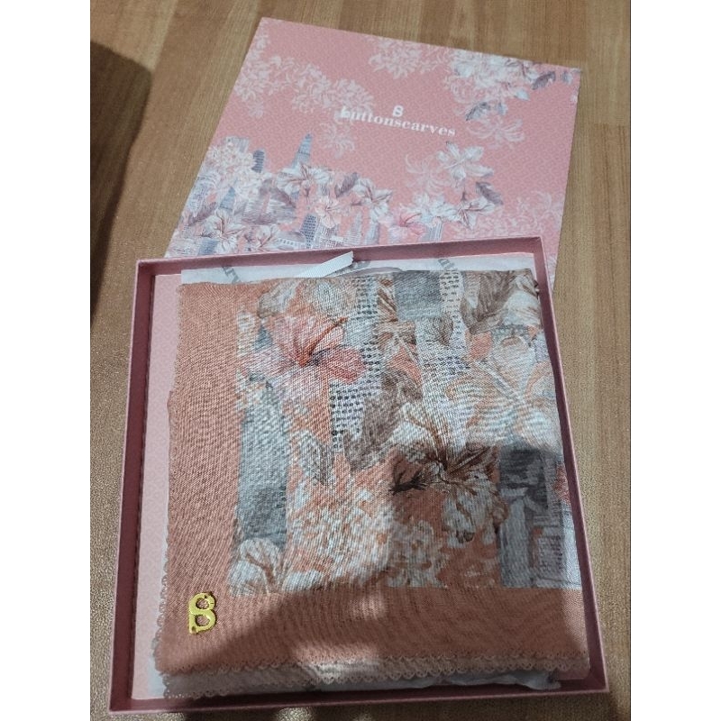 Malaya Apricot VVGC Buttonscarves