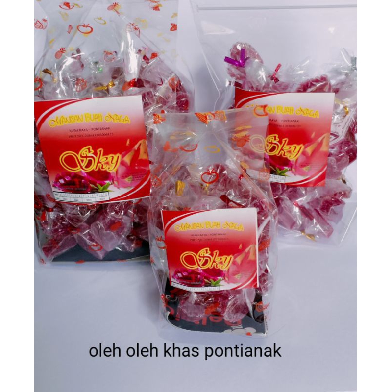 

manisan buah naga.