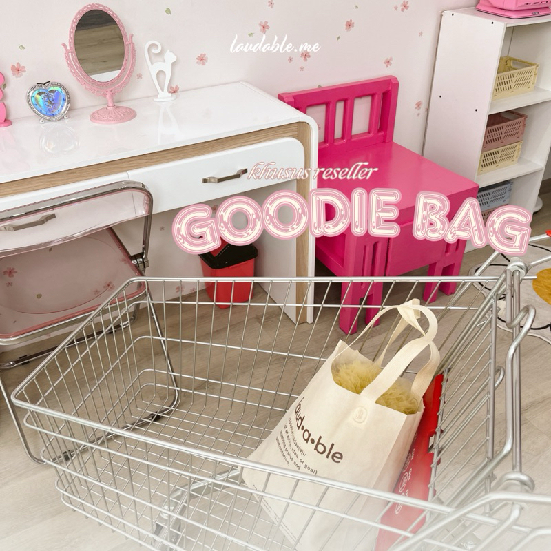 

Laudable - Goodie Bag Laudable