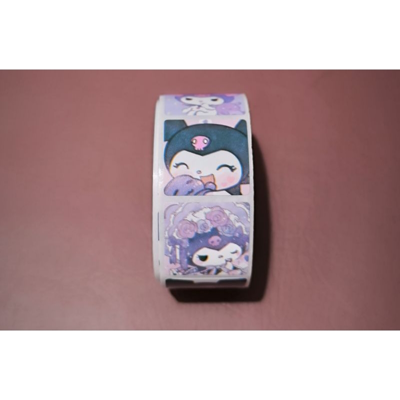 

STICKER KUROMI 1 ROLL (ISI 500 PCS STICKER)