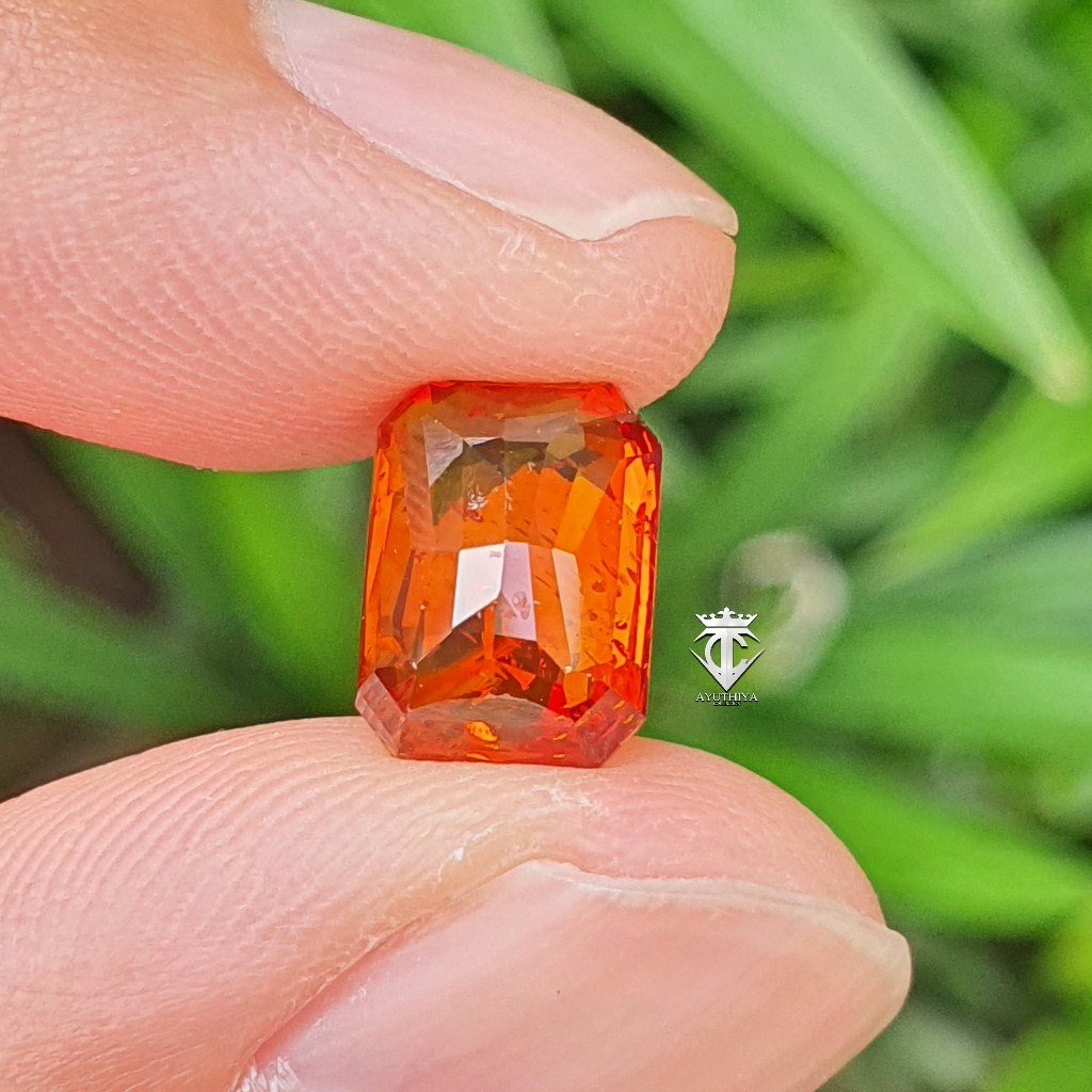 Batu Natural Flaming Orange Sapphire Madagascar 6.58 Ct CGL Sertifikat