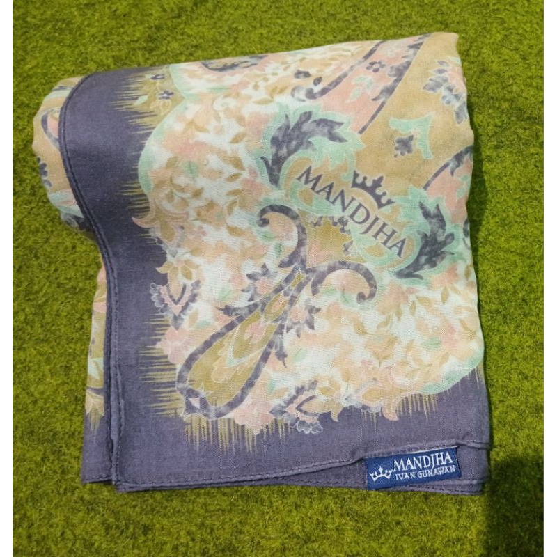 Preloved Hijab motif Ivan Gunawan