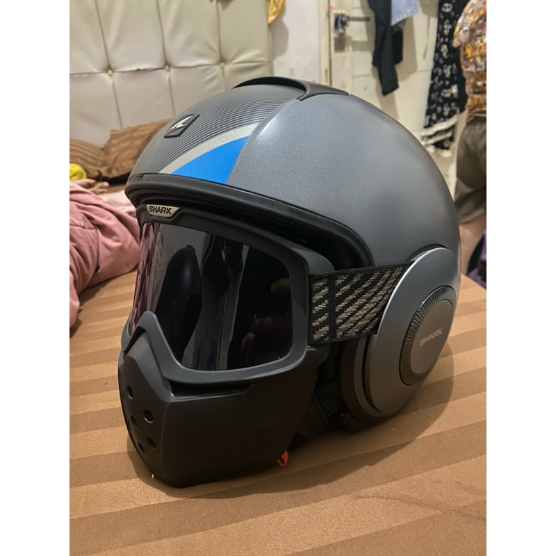 Helm shark raw by fred michalak