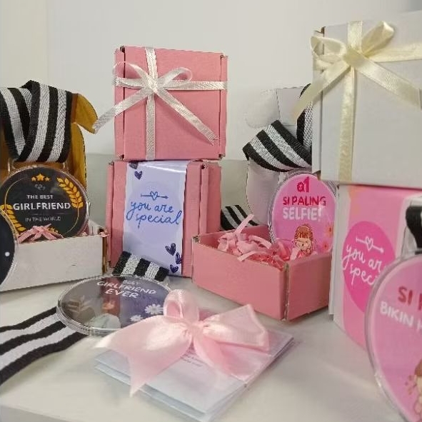 

Medali Girlfriend Custom nama, Hadiah Spesial Pacar, Medali penghargaan Girlfriend terbaik, Hadiah Spesial Untuk Pacar, Hadiah Penghargaan, Custom nama, Medali Akrilik, Kado Anniversary