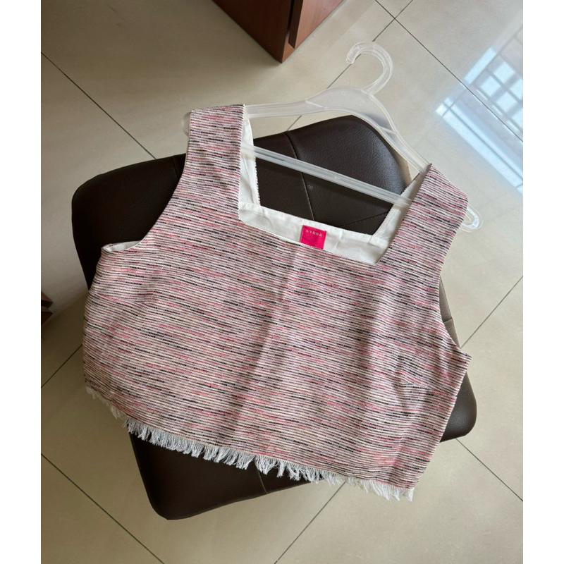 Preloved Tanktop Kyrra / pakaian wanita