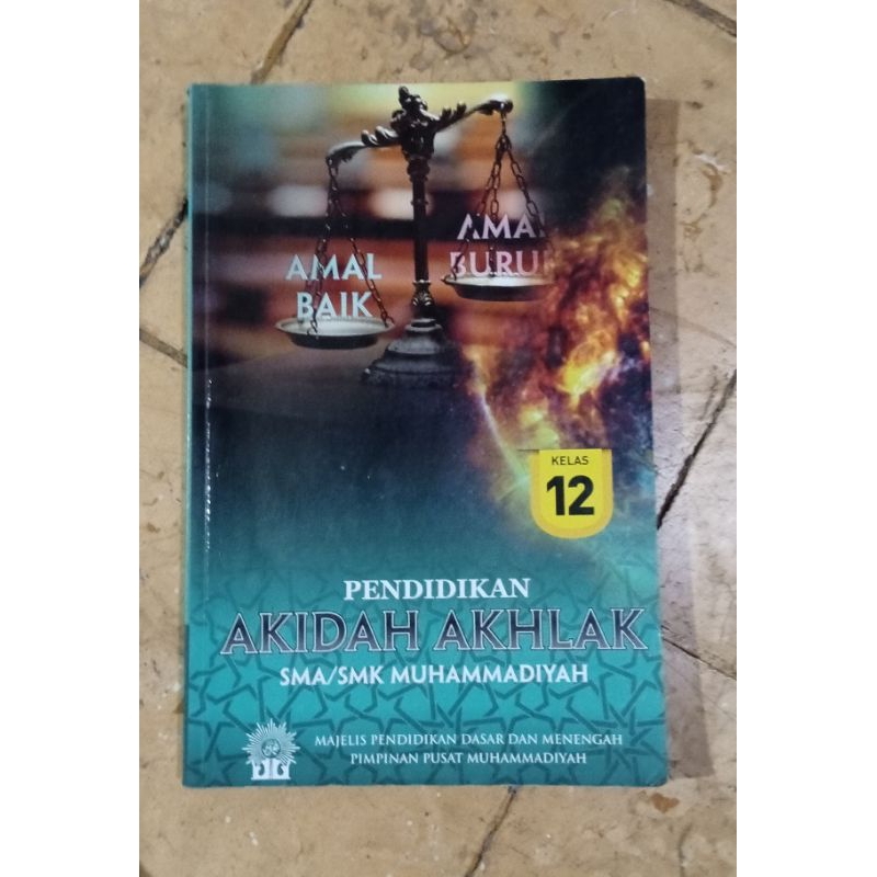 Buku Paket Pendidikan Akidah Akhlak Kelas 12 Muhammadiyah