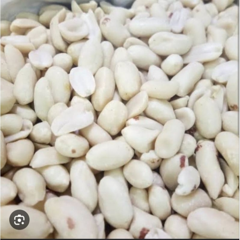 

kacang tanah kupas 2529 ( besar ) 1kg