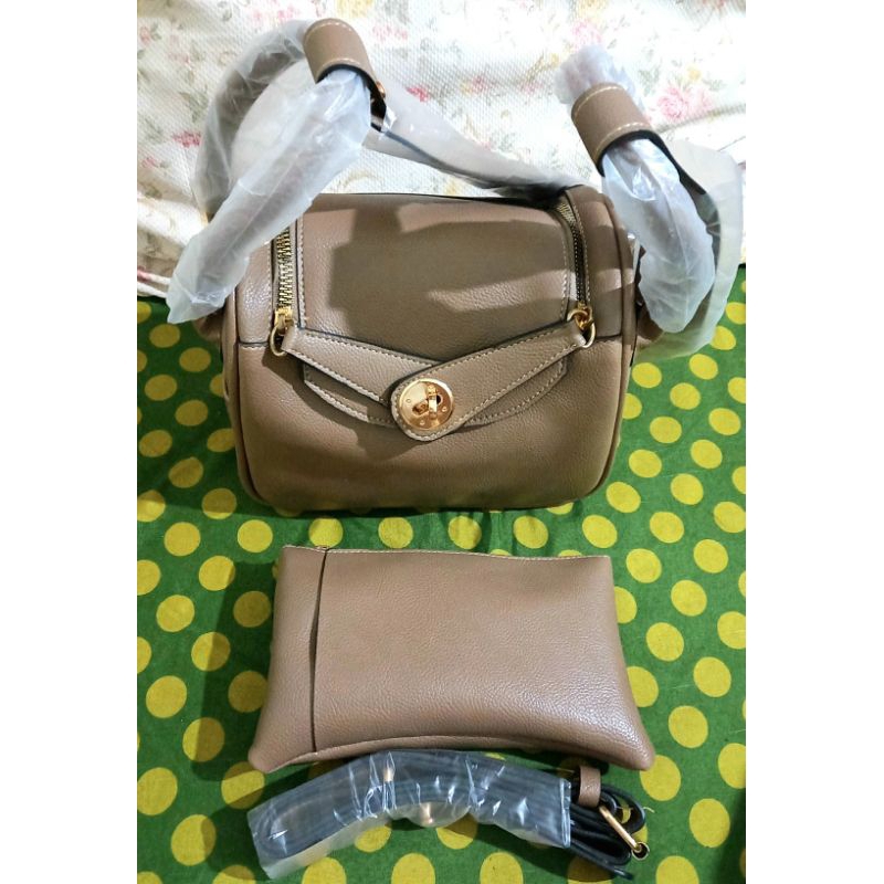 [Ready Stock] Tas Wanita Seri TF 008 With Box SALE