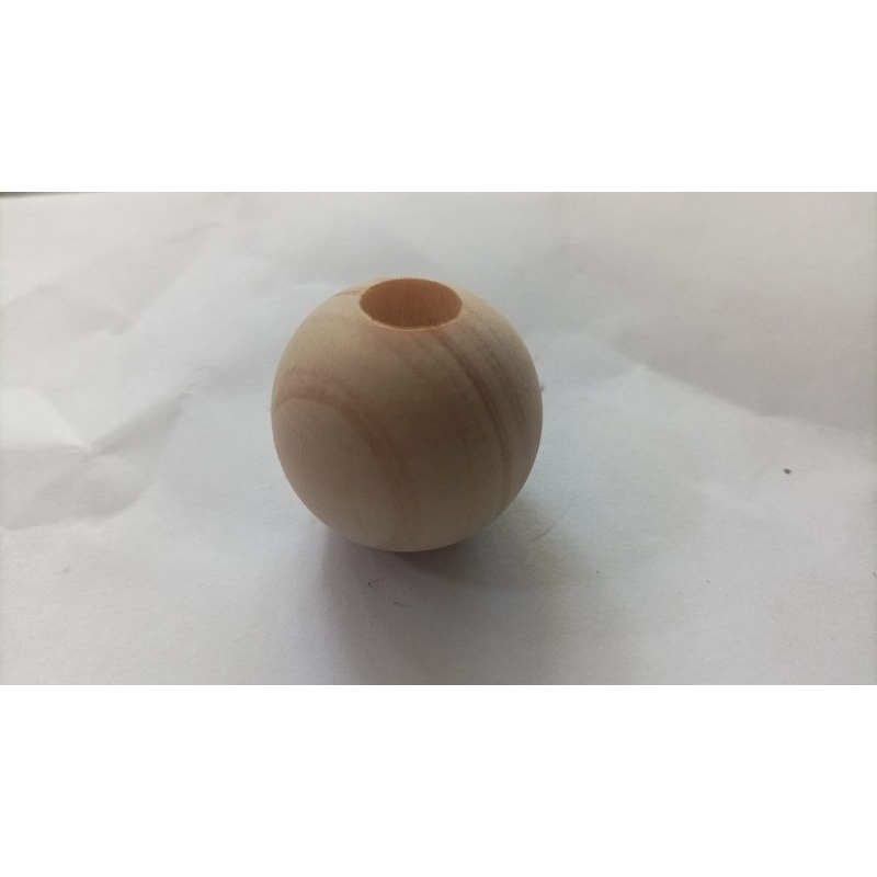 Pre-Order bola kayu 3 cm dengan diameter lubang tembus 1 cm di cat hitam