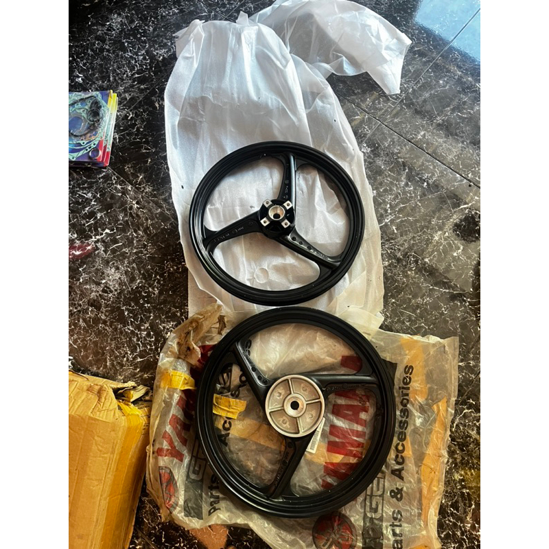 vleg plek depan belakang f1z r original enkei