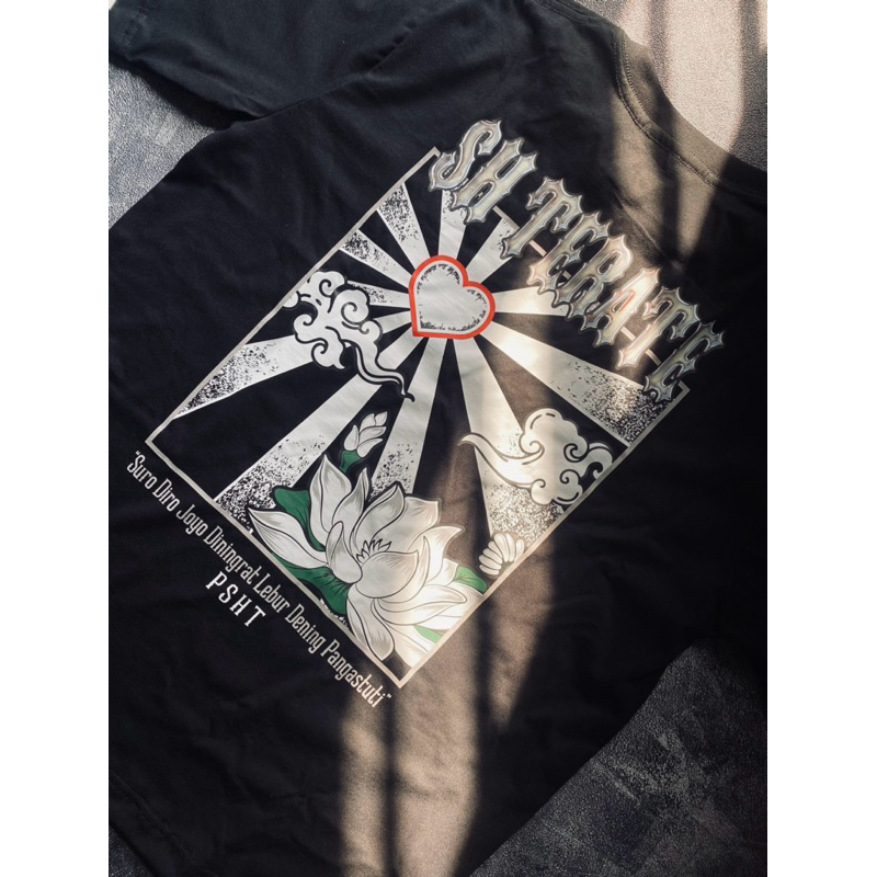 KAOS DISTRO TERATE ESTETIK BUNGA TERATE