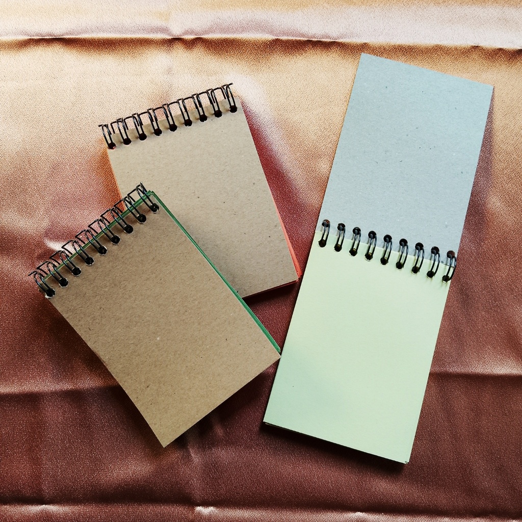 

Mini Notebook Kertas Tebal Sketchbook Warna 7,5 x 10,5 cm Buku Memo Catatan Kerja Harian Planner