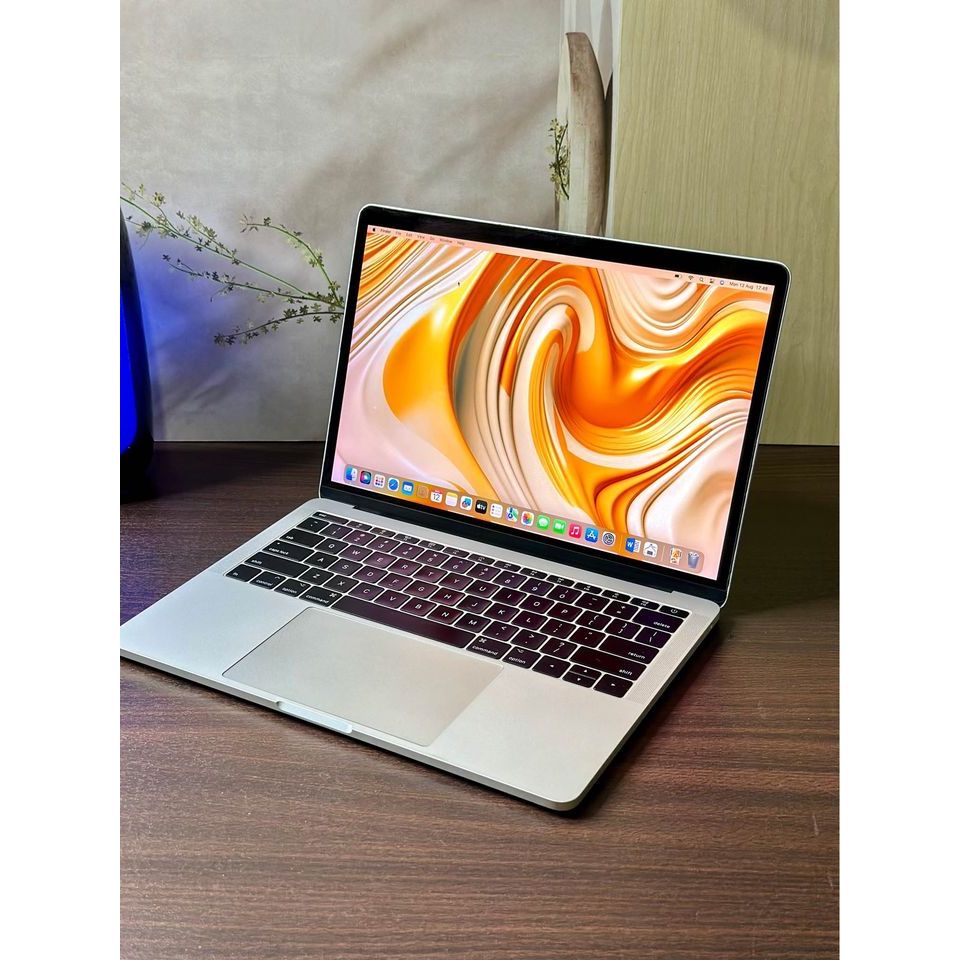 MACBOOK PRO RETINA 13 inch 2017 Ram 16GB