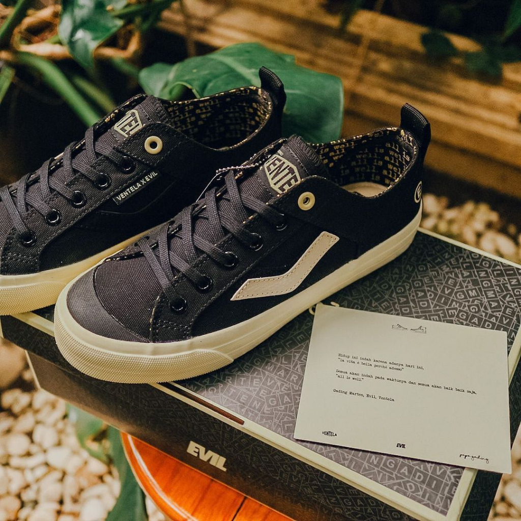 Sepatu Pria Ventela Evil Papa Gading Model Pendek Warna Hitam Full